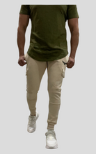 Load image into Gallery viewer, Saxony Elite Cargo Joggers Beige

