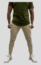 Load image into Gallery viewer, Saxony Elite Cargo Joggers Beige
